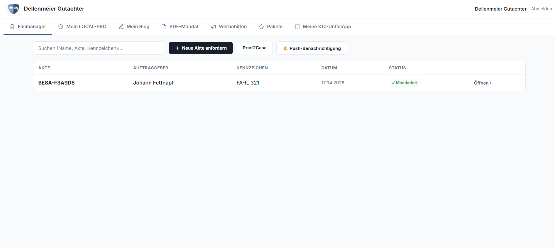 Pro-Dashboard mit Aktenliste in der Desktop-Ansicht